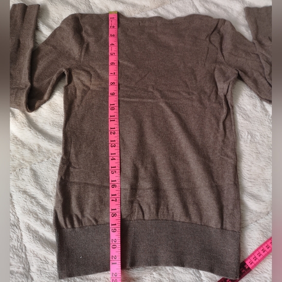 H&M sweater - Picture 7 of 8